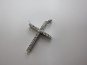 k18ＷＧメレダイヤモンドクロスネックレス・高価買取・大阪神戸・十字架ダイヤモンドジュエリー買取