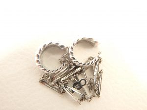プラチナ買取　壊れてたイヤリング　プラチナネックレス買取　大阪神戸