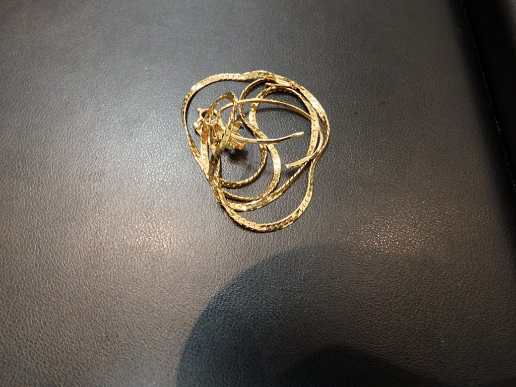 18金買取 k18 貴金属・切れてしまった物 使っていない物高価買取大阪神戸