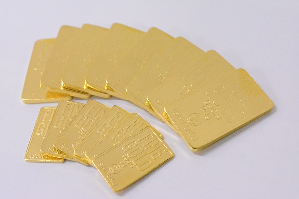 金買取　ｋ24インゴット　999.9　純金　ゴールドプレート高価買取