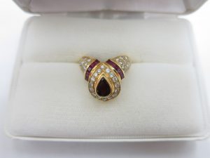 ルビー 買取 大阪・神戸 小さい宝石 デザインジュエリー 高額査定