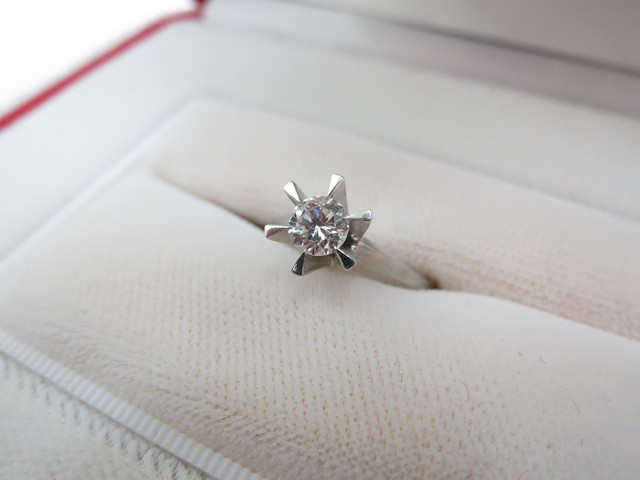 ダイヤモンド 高価買取 大阪 神戸 立て爪リング 0.4ct 高額査定