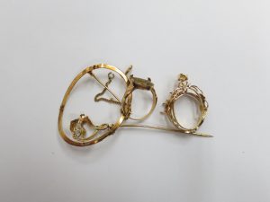 金 Ｋ18・Ｋ9 買取 大阪・神戸 金枠だけでも高価買取
