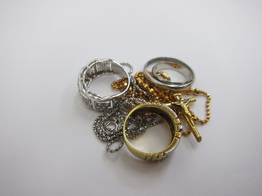 貴金属 高価買取 大阪 神戸 金 K18WG・Pt900・Pt850・K18査定買取