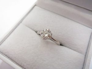ダイヤモンド 買取 大阪 神戸 立て爪ダイヤリング 1.016ct 無料査定