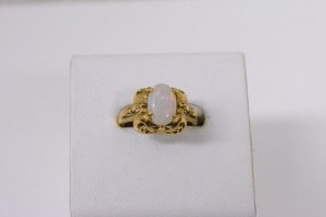 オパール 買取 大阪神戸 ホワイトオパールリング 高価買取査定
