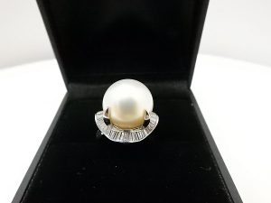 パール買取大阪、神戸、白蝶、黒蝶、ゴールデンパール、ミキモト