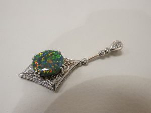 ブラックオパール買取大阪、神戸ネックレスＴＯＰオパール買取
