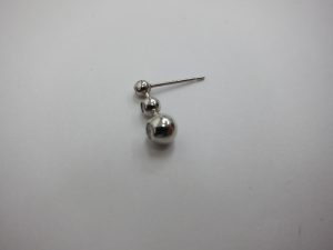 ピアス　片方　ｋ14ＷＧ　ｋ18ＷＧ　貴金属　ジュエリー　大阪神戸買取