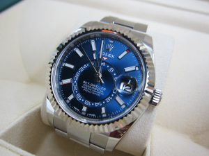 ロレックス スカイドゥエラー 326934  ブルー文字盤　大阪神戸買取
