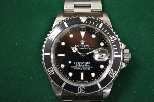 ロレックス買取　サブマリーナデイト　16610　高価買取　横穴タイプ