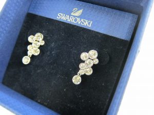 スワロスキー・高価買取・大阪・神戸・プレゼント・ピアス・ジュエリー買取