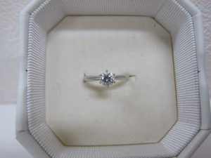 立て爪ダイヤモンドリング高価買取・大阪神戸・婚約指輪高価買取