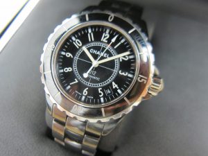シャネル J12 H0685　高価買取　大阪神戸　ブランド時計買取