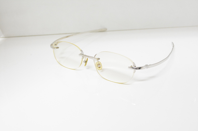カルティエK18金ホワイトゴールド眼鏡ダイヤモンド入り高価買取大阪・神戸