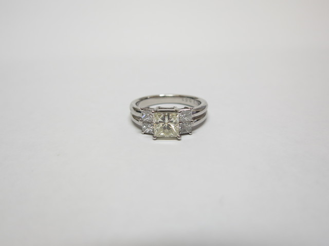 ダイヤモンドリング買取させて頂きました。プリンセスカット1.013ＣＴ・ダイヤモンドの買取なら大阪・神戸の高価買取ブランドラボへ