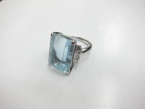 アクアマリンプラチナダイヤリングPt900/12.1ｇ買取いたしました。