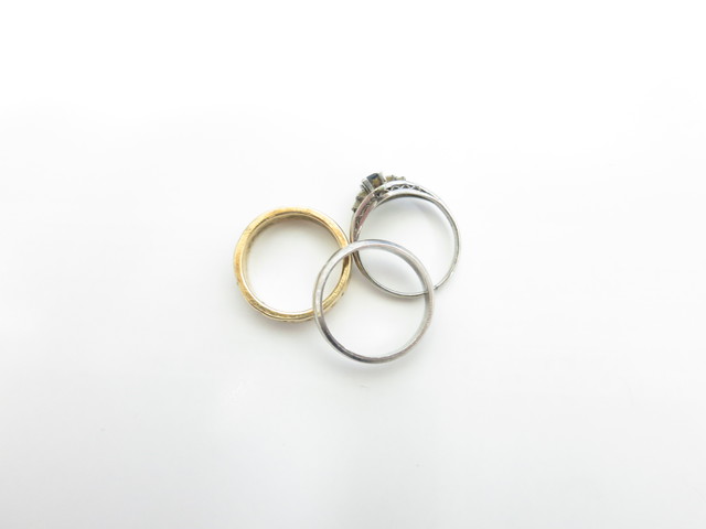 昔に買った金プラチナの指輪を高価買取 大阪・神戸の買取店