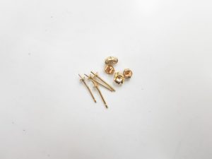 金のピアス 買取 大阪・神戸 Ｋ18 ポストとキャッチ 高価買取