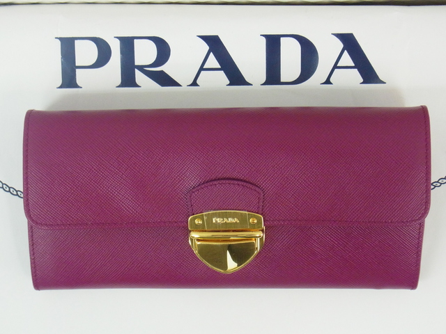 プラダ　財布買取させて頂きました。神戸・三宮のブランド買取ならブランドラボ