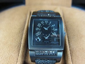 ドゥグリソゴノ高価買取UNO・DE N 30/C大阪神戸