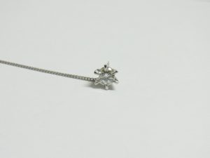 ダイヤモンド 買取 大阪 神戸 プラチナ900製タイピン 0.57ct 無料査定