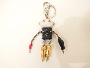 プラダ買取大阪、神戸エドワードロボットキーホルダー１ＴＲＯ９７買取