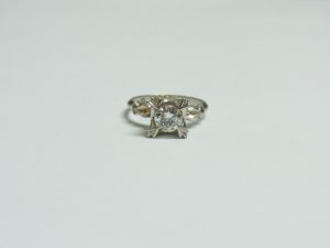 ダイヤモンド 買取 大阪 神戸 鑑定書のない古いダイヤの指輪 無料査定