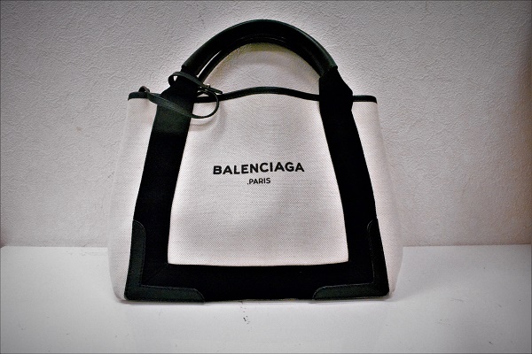 バレンシアガ・カバスS・ブランドバック 高価買取｜他社より高く売るなら買取専門店のブランドラボ