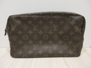 ルイ・ヴィトン 買取 トゥルース・トワレット28 M4752 廃盤モデル