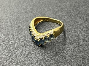 K18 18金 指輪 サファイア1.65ct ダイヤ0.32ct  変形したリングの買取はブランドラボへ