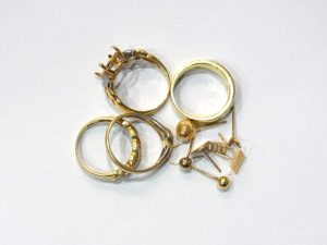 K18 買取 18金 リング ピアス 変色やくすみがあっても買取可能