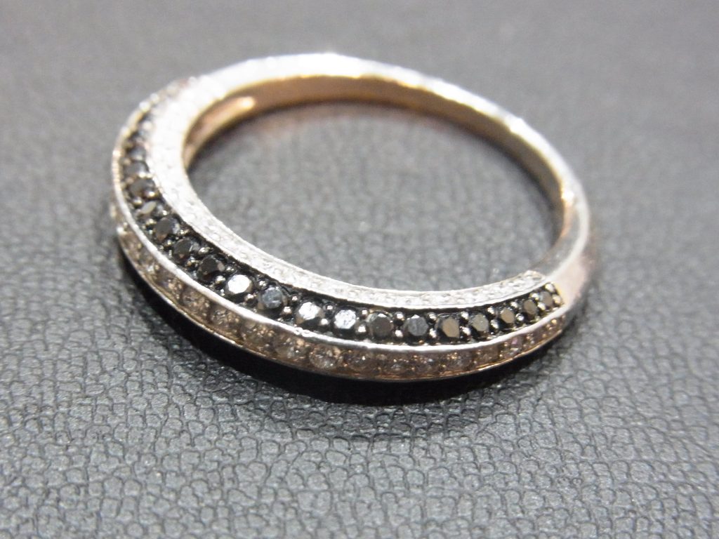 Pt900 ダイヤモンドリング 買取 メレダイヤ0.55ct ブラックダイヤ0.45ct