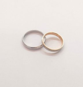 貴金属 買取 プラチナ製 リング＆金・プラチナ コンビリング 2点