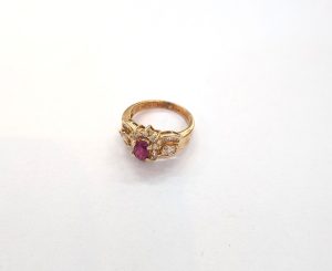 貴金属 K18 買取 ルビーリング メレダイヤモンド付き R0.81ct D0.80ct