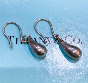 ティファニー（Tiffany & Co.）ティアドロップ ピアス 925シルバー　買取