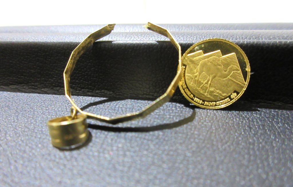 世界の金貨 コインペンダントトップ買取 クレオパトラとラクダ K24 K18