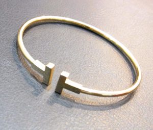 TIFFANY＆CO．（ティファニー） T. ワイヤー ブレスレット　YG　歪み有　買取