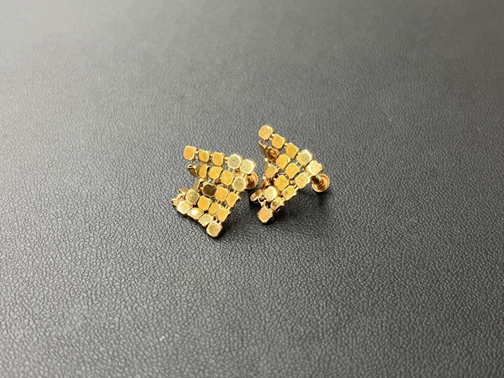 K18 18金 デザインイヤリング