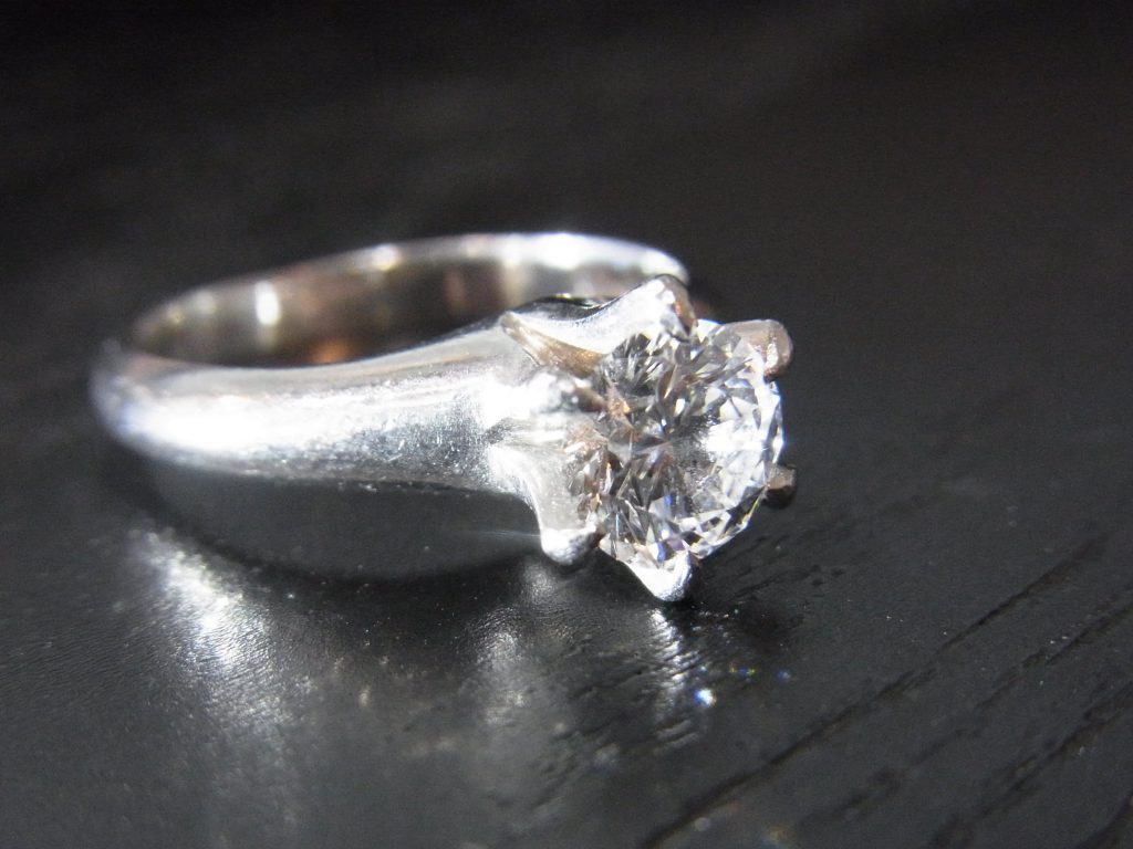 ダイヤモンドリング 買取 Pt900 D1.08ct たて爪 ノンブランド