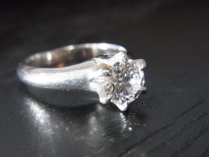 ダイヤモンドリング 買取 Pt900 D1.08ct たて爪 ノンブランド