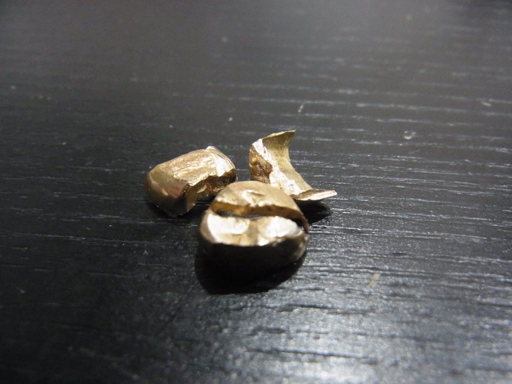 金歯 K18 歯が残っていても買取可能 変形・劣化も買取対象