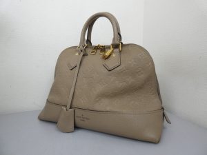ルイヴィトン アンプラント ネオアルマPM M44885 角削れあり 買取