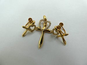 K18 ゴールド製ペンダント/イヤリング メレダイヤモンド付き 買取
