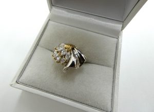 プラチナPt900×k18金コンビ マーキスブリリアンカット ダイヤモンドリング 買取
