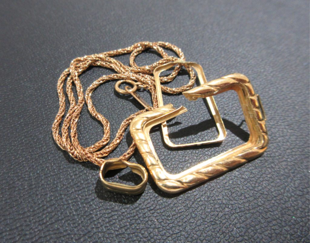 貴金属 K18 18金 ネックレス アクセサリー 買取 金相場 歴史的 高値