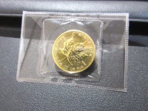 世界のコイン メイプルリーフ金貨 FINE GOLD 純度9999 買取 K24 純金 ケース入り