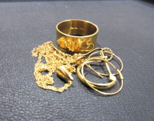 貴金属 まとめ K18 指輪 ネックレス ピアス 買取 壊れていても高額査定