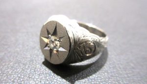 宝飾ジュエリー プラチナ ダイヤモンド印台リング 買取 Pt850 D0.28ct