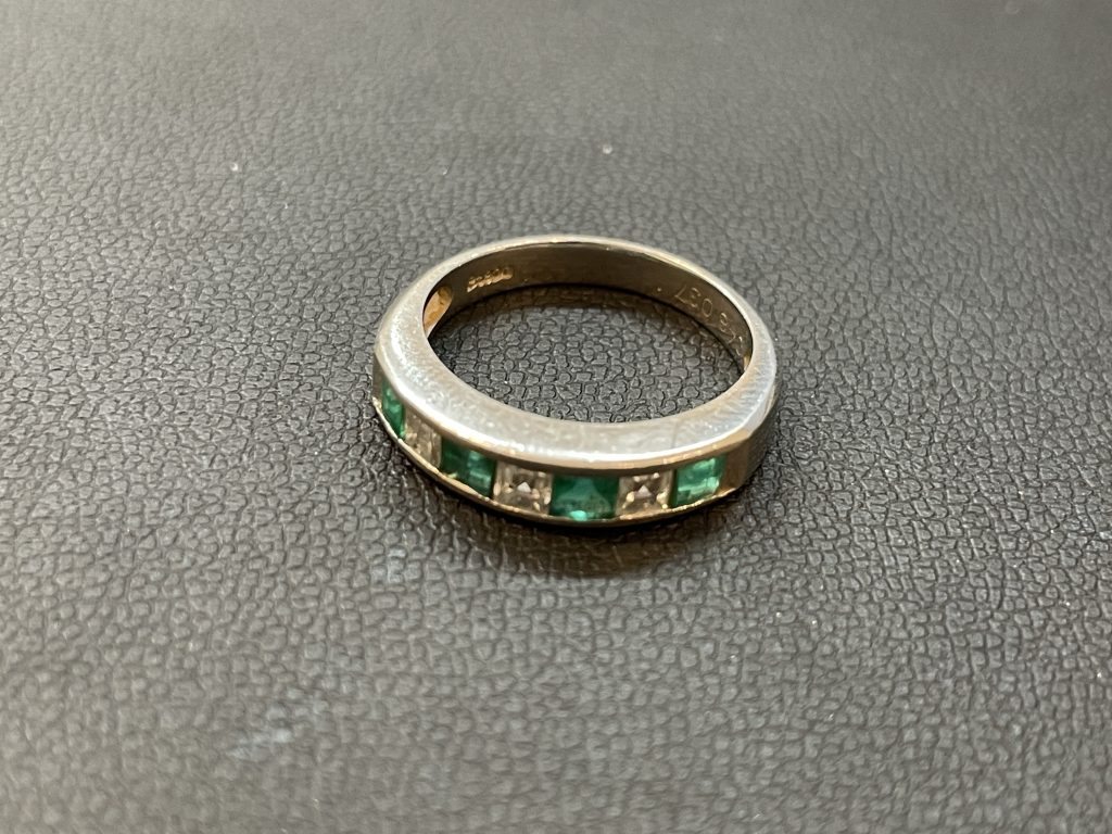 Pt900 エメラルドリング 買取 ダイヤモンド プラチナ900